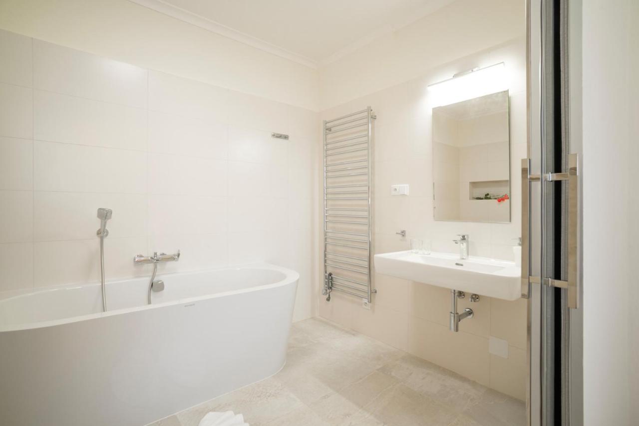 Na Knizeci Ceste Apartment